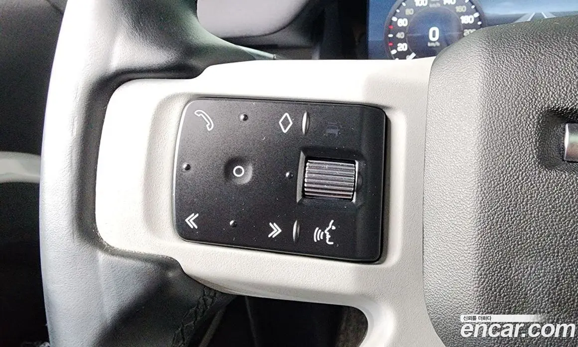 Land Rover Defender 2022 2.0 автомат (гидро), фото 23