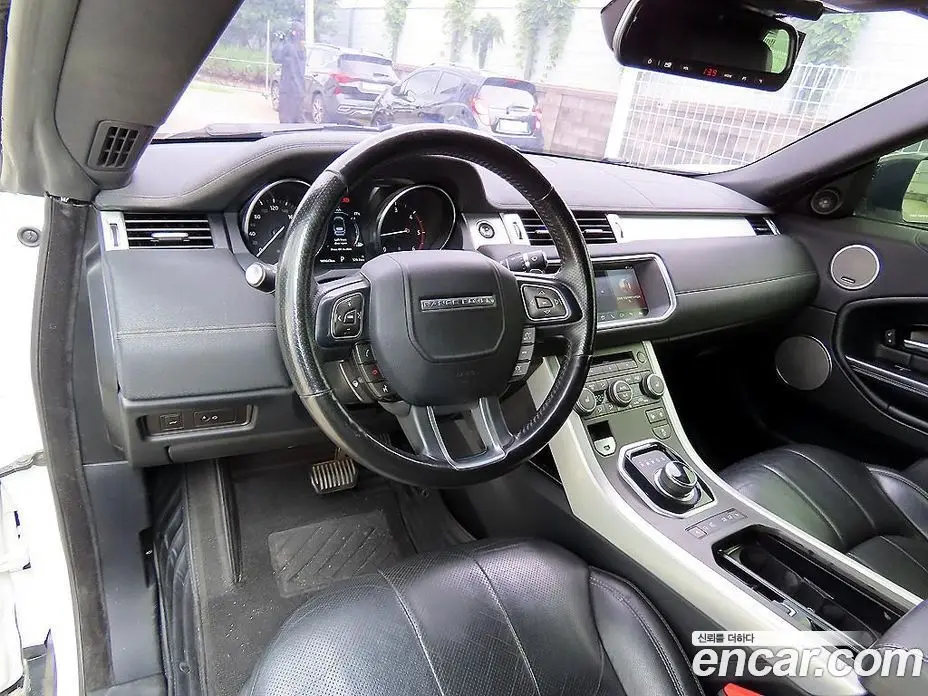 Land Rover Range Rover Evoque 2018 2.0 автомат (гидро), фото 12