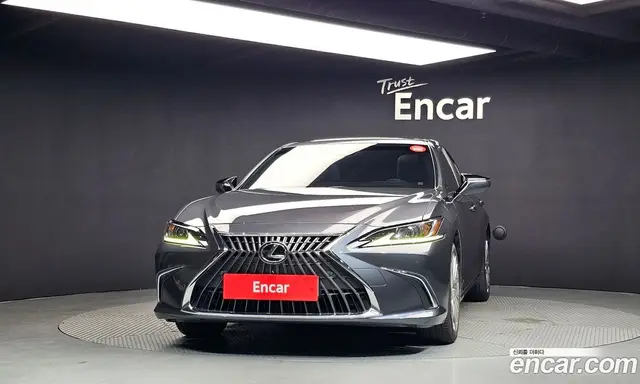 Lexus ES 2023 2.5 автомат (гидро), миниатюра 3