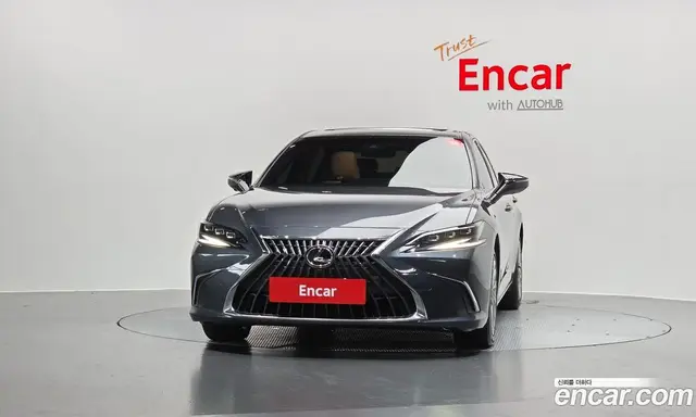 Lexus ES 2024 2.5 автомат (гидро), миниатюра 3