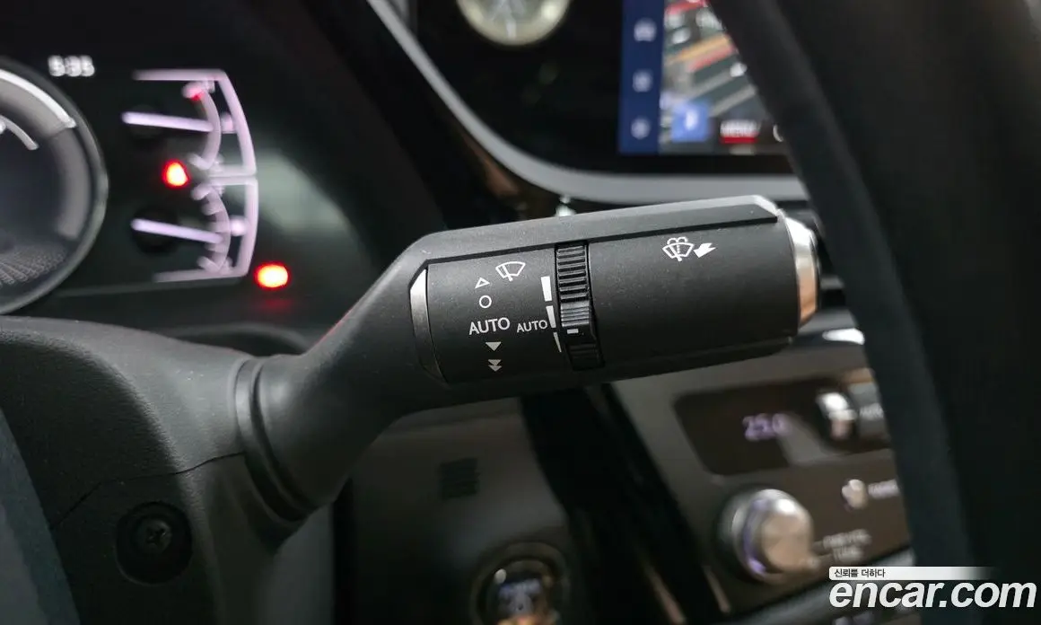 Lexus ES 2024 2.5 автомат (гидро), фото 25