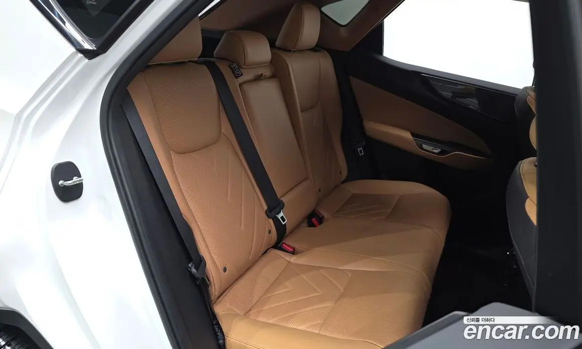 Lexus NX 2025 2.5 автомат (гидро), фото 16