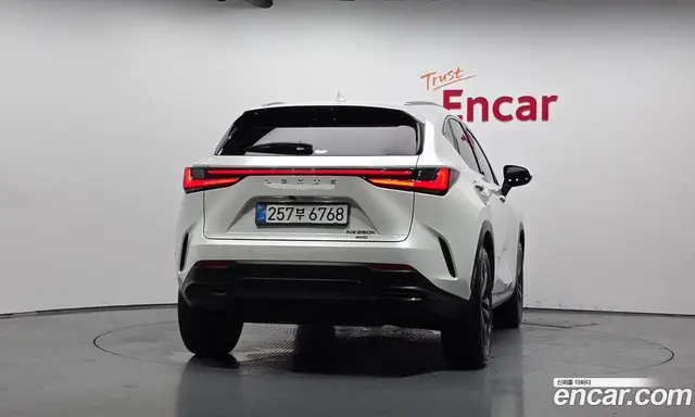 Lexus NX 2025 2.5 автомат (гидро), миниатюра 3