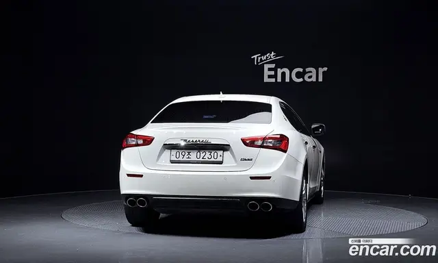 Maserati Ghibli 2016 3.0 автомат (гидро), миниатюра 3