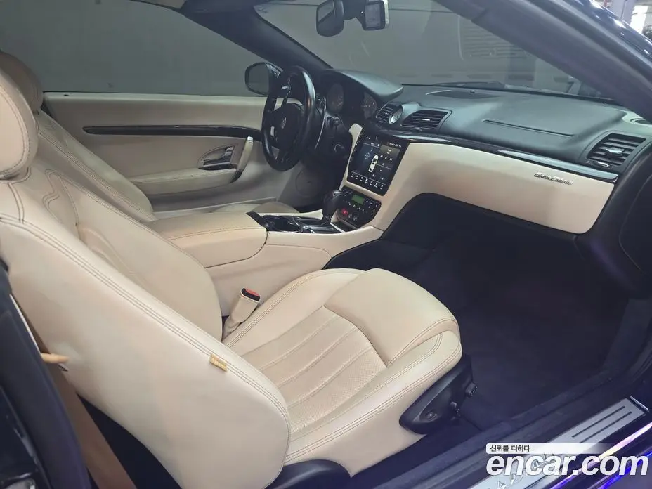 Maserati Gran Cabrio 2010 4.7 автомат (гидро), фото 13