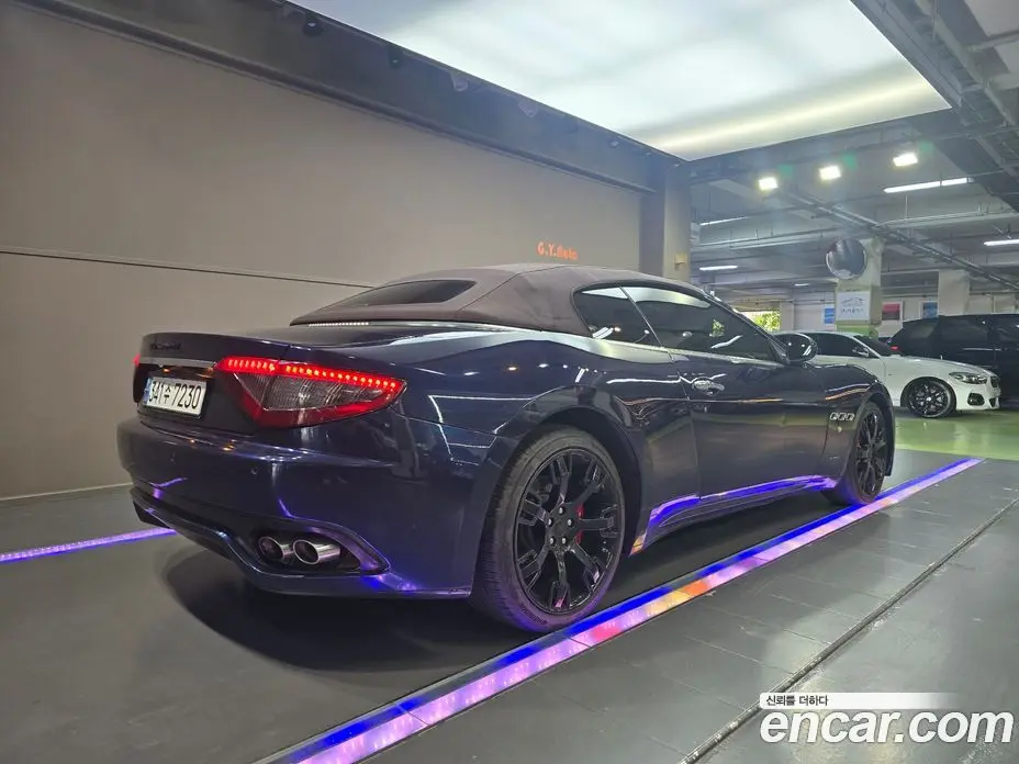 Maserati Gran Cabrio 2010 4.7 автомат (гидро), фото 4