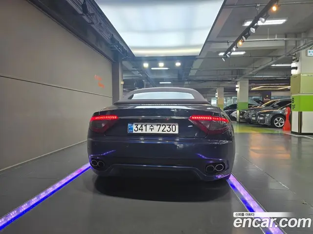 Maserati Gran Cabrio 2010 4.7 автомат (гидро), миниатюра 5