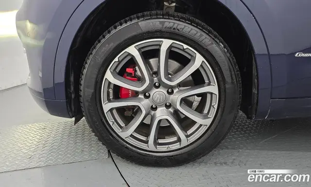 Maserati Levante 2019 3.0 автомат (гидро), миниатюра 5