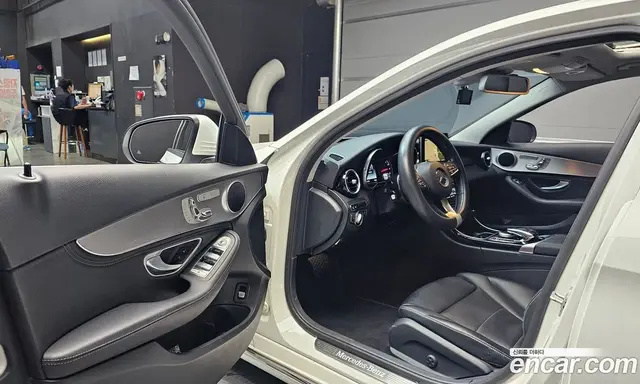 Mercedes-Benz C-Class 2015 2.0 автомат (гидро), миниатюра 10
