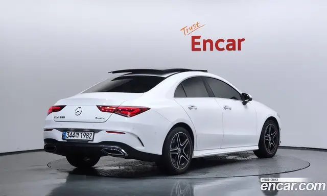 Mercedes-Benz CLA-Class 2023 2.0 автомат (гидро), миниатюра 2