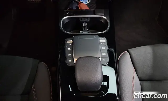 Mercedes-Benz CLA-Class 2023 2.0 автомат (гидро), миниатюра 12