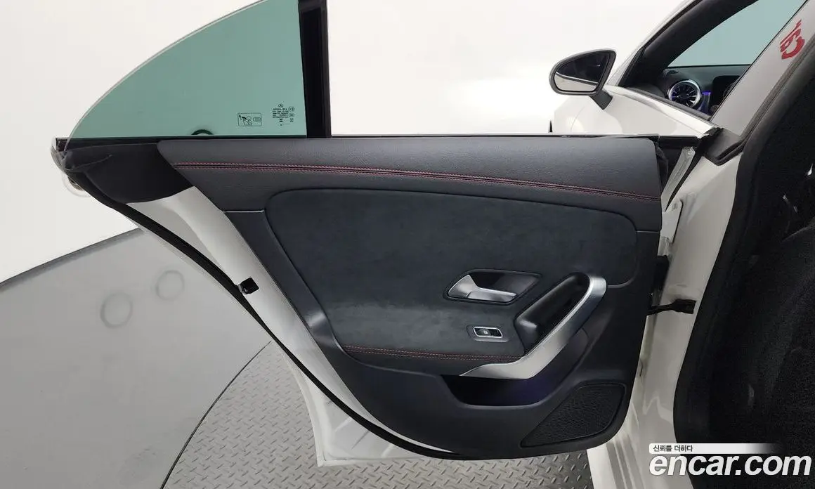 Mercedes-Benz CLA-Class 2023 2.0 автомат (гидро), фото 15