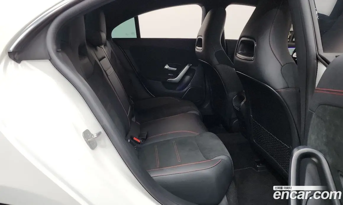 Mercedes-Benz CLA-Class 2023 2.0 автомат (гидро), фото 17