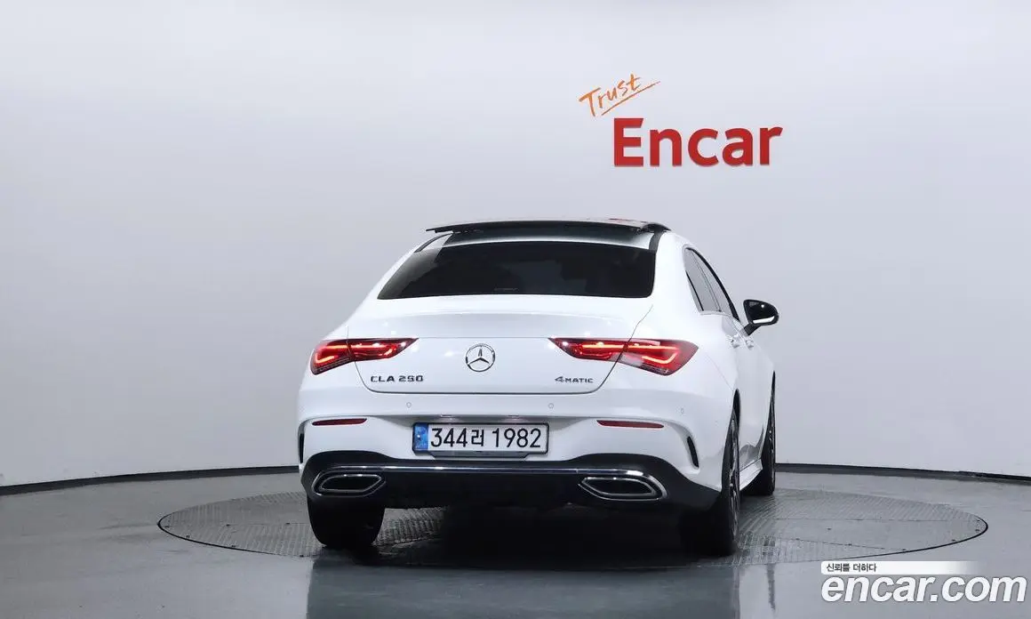Mercedes-Benz CLA-Class 2023 2.0 автомат (гидро), фото 4