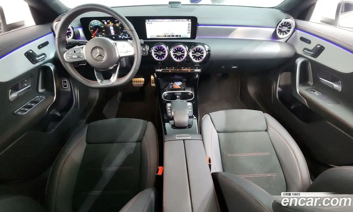 Mercedes-Benz CLA-Class 2023 2.0 автомат (гидро), фото 10