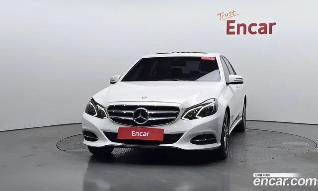 Mercedes-Benz E-Class 2014 2.1 автомат (гидро), миниатюра 2