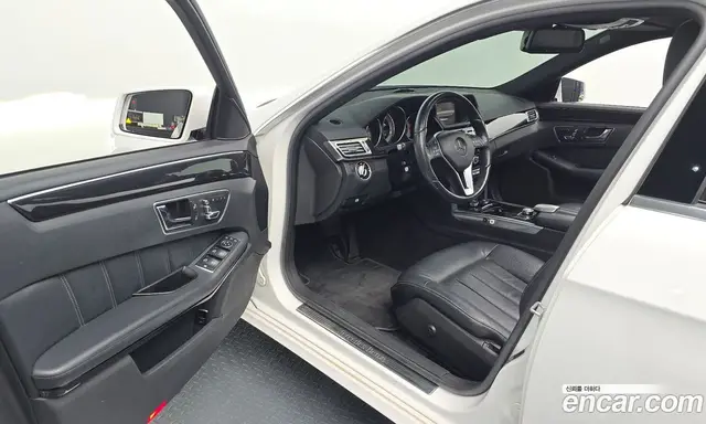 Mercedes-Benz E-Class 2014 2.1 автомат (гидро), миниатюра 12