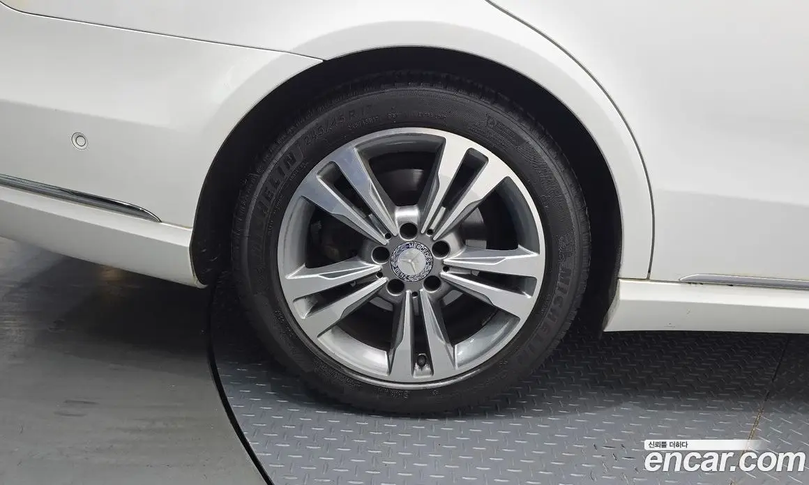 Mercedes-Benz E-Class 2014 2.1 автомат (гидро), фото 30
