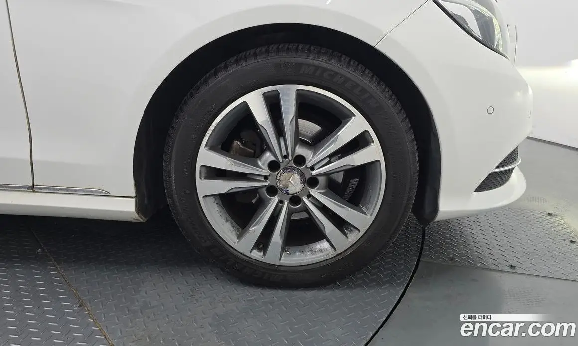 Mercedes-Benz E-Class 2014 2.1 автомат (гидро), фото 31