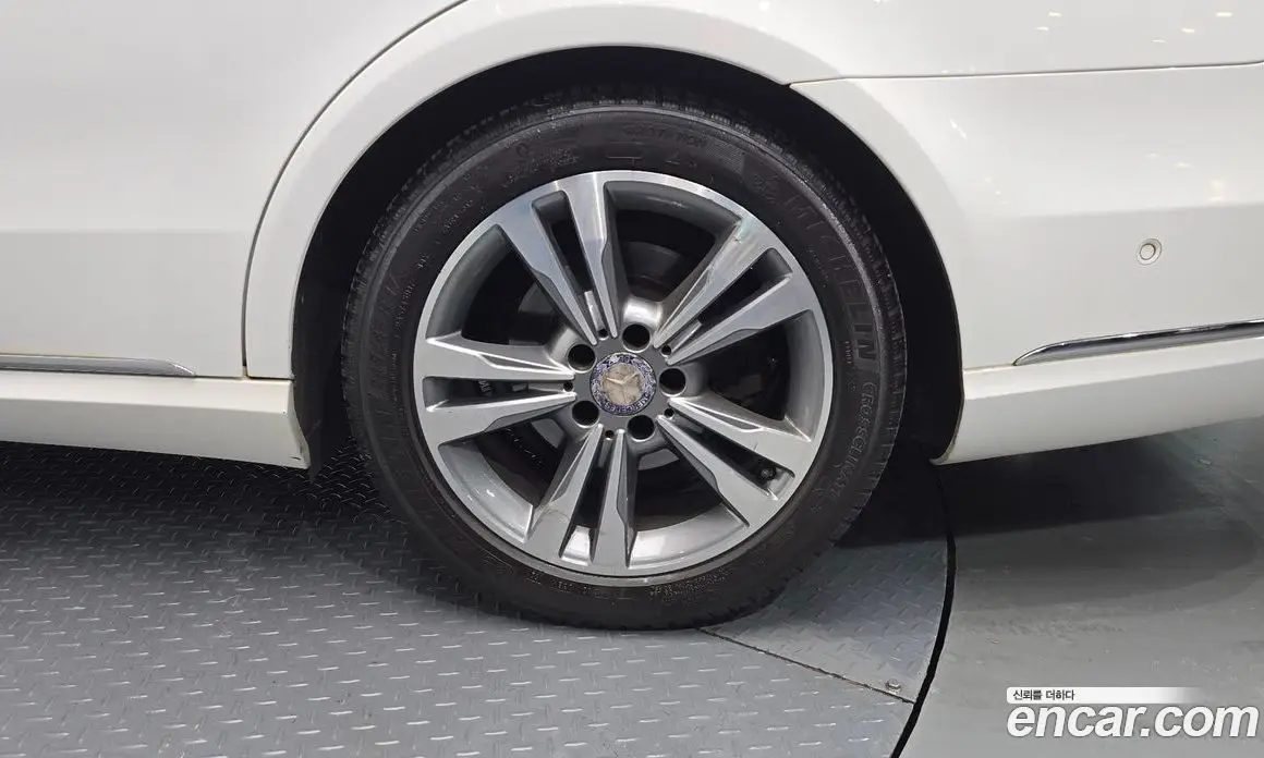 Mercedes-Benz E-Class 2014 2.1 автомат (гидро), фото 6