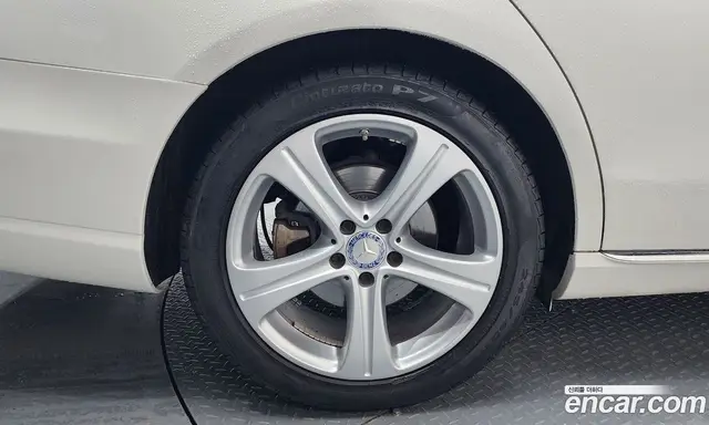 Mercedes-Benz E-Class 2017 1.9 автомат (гидро), миниатюра 4