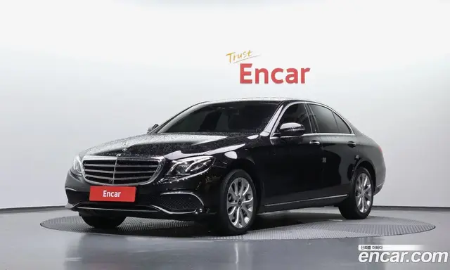 Mercedes-Benz E-Class 2018 2.0 автомат (гидро), миниатюра 1