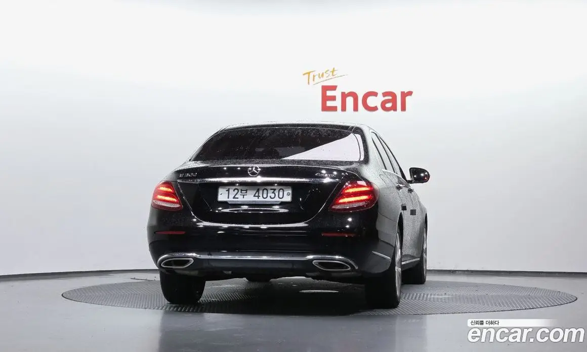 Mercedes-Benz E-Class 2018 2.0 автомат (гидро), фото 4