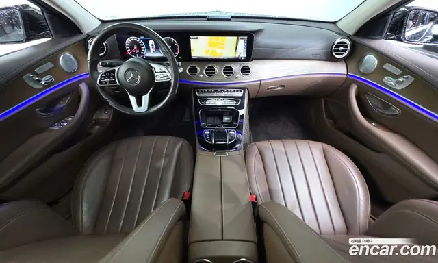 Mercedes-Benz E-Class 2018 2.0 автомат (гидро), миниатюра 10