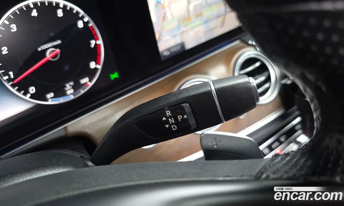 Mercedes-Benz E-Class 2018 2.0 автомат (гидро), фото 11