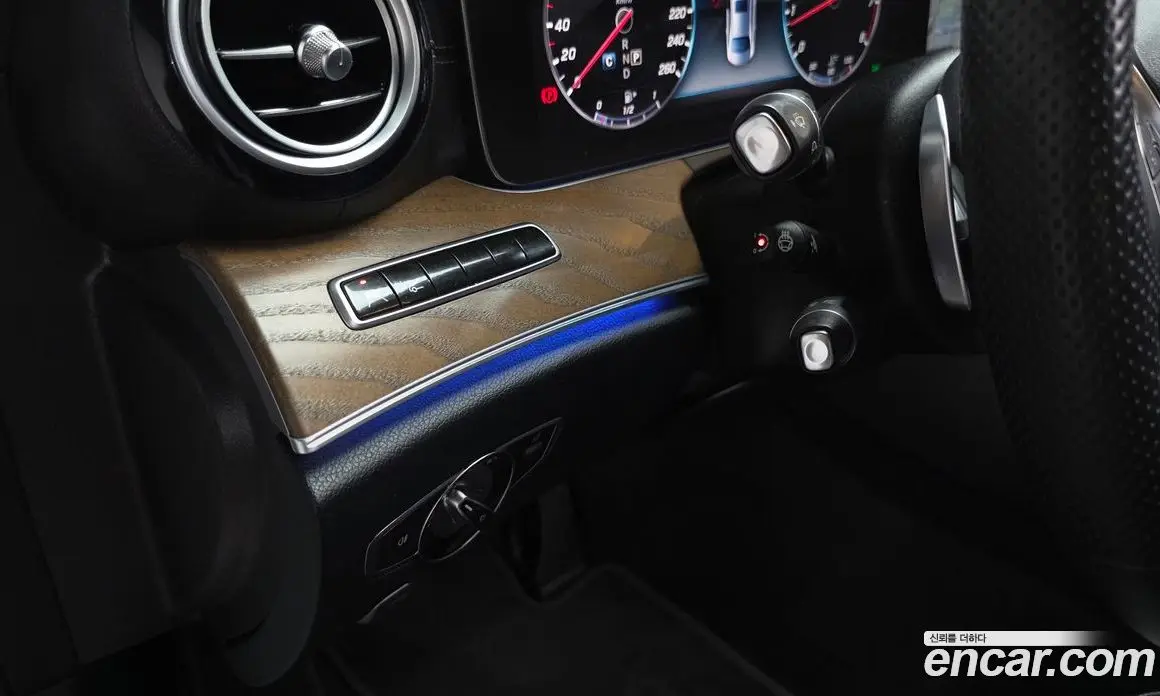 Mercedes-Benz E-Class 2018 2.0 автомат (гидро), фото 27
