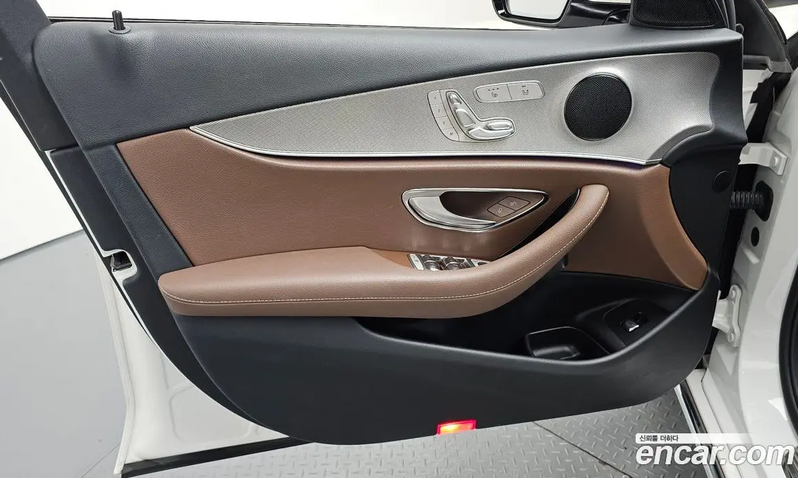 Mercedes-Benz E-Class 2019 2.0 автомат (гидро), фото 14