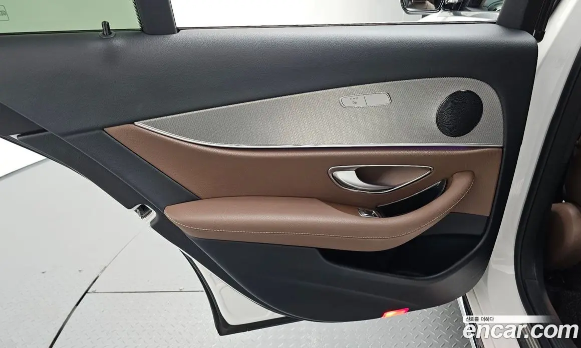 Mercedes-Benz E-Class 2019 2.0 автомат (гидро), фото 15