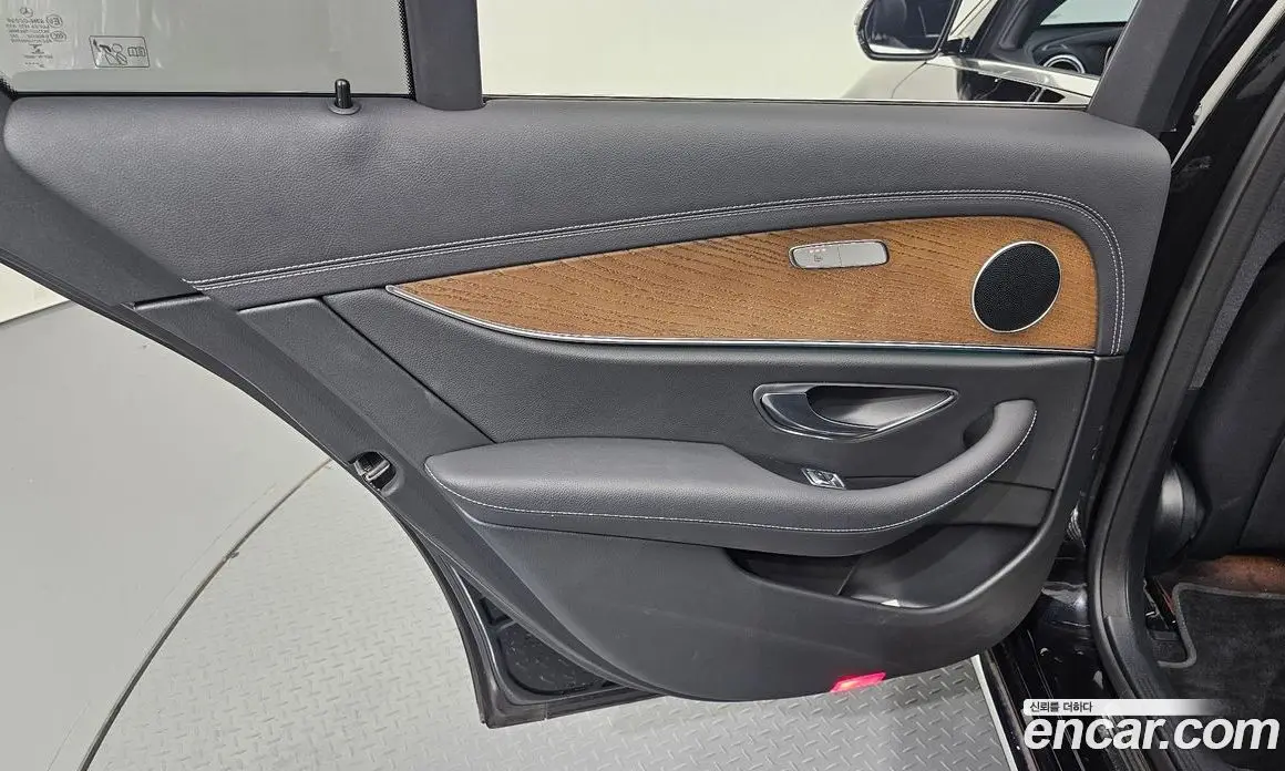 Mercedes-Benz E-Class 2020 2.0 автомат (гидро), фото 14