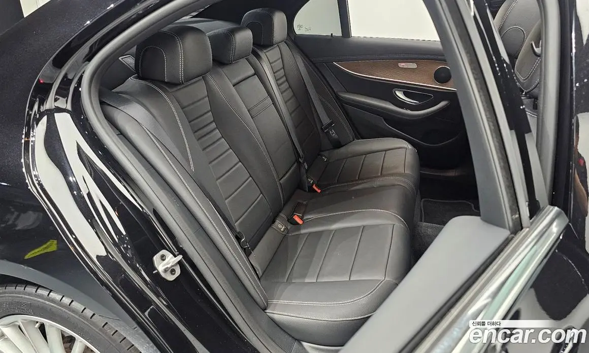 Mercedes-Benz E-Class 2020 2.0 автомат (гидро), фото 16