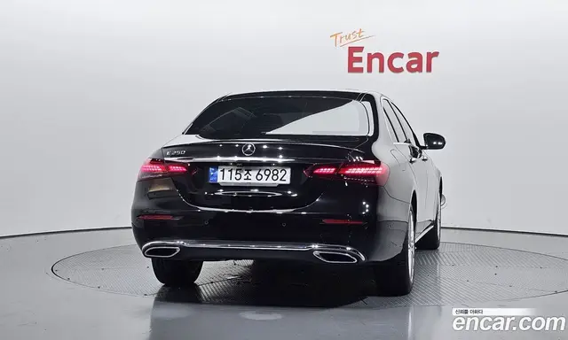 Mercedes-Benz E-Class 2020 2.0 автомат (гидро), миниатюра 3