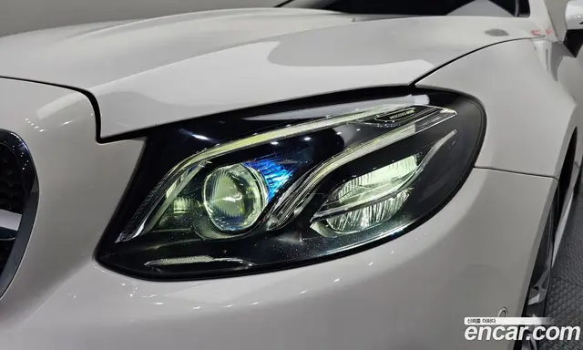 Mercedes-Benz E-Class 2020 1.9 автомат (гидро), миниатюра 7
