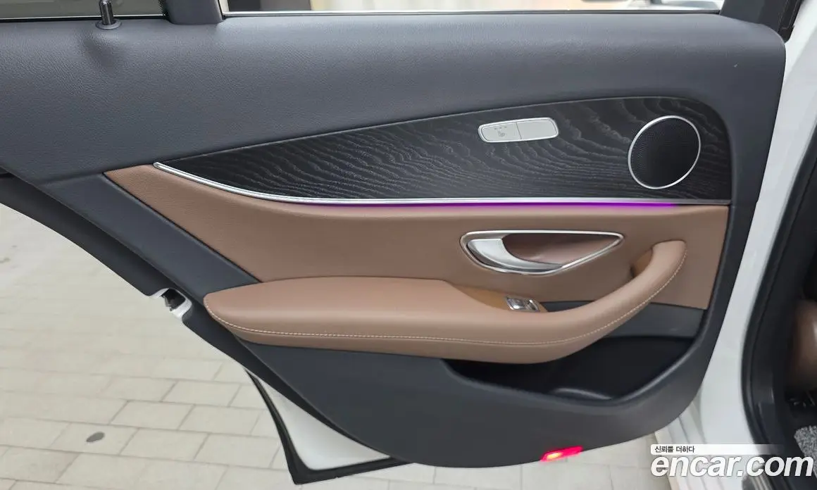 Mercedes-Benz E-Class 2022 2.0 автомат (гидро), фото 14