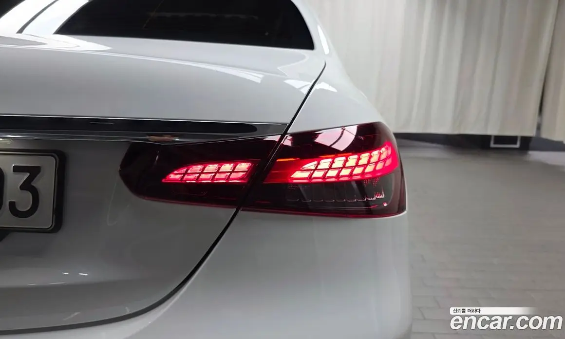 Mercedes-Benz E-Class 2022 2.0 автомат (гидро), фото 8