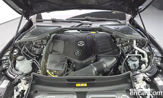 Mercedes-Benz E-Class 2025 2.0 автомат (гидро), миниатюра 6