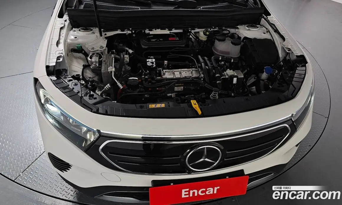 Mercedes-Benz EQB 2022 0.2 автомат (гидро), фото 5