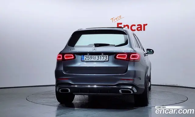 Mercedes-Benz GLC-Class 2021 2.0 автомат (гидро), миниатюра 4