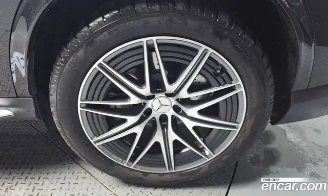 Mercedes-Benz GLC-Class 2024 2.0 автомат (гидро), миниатюра 6