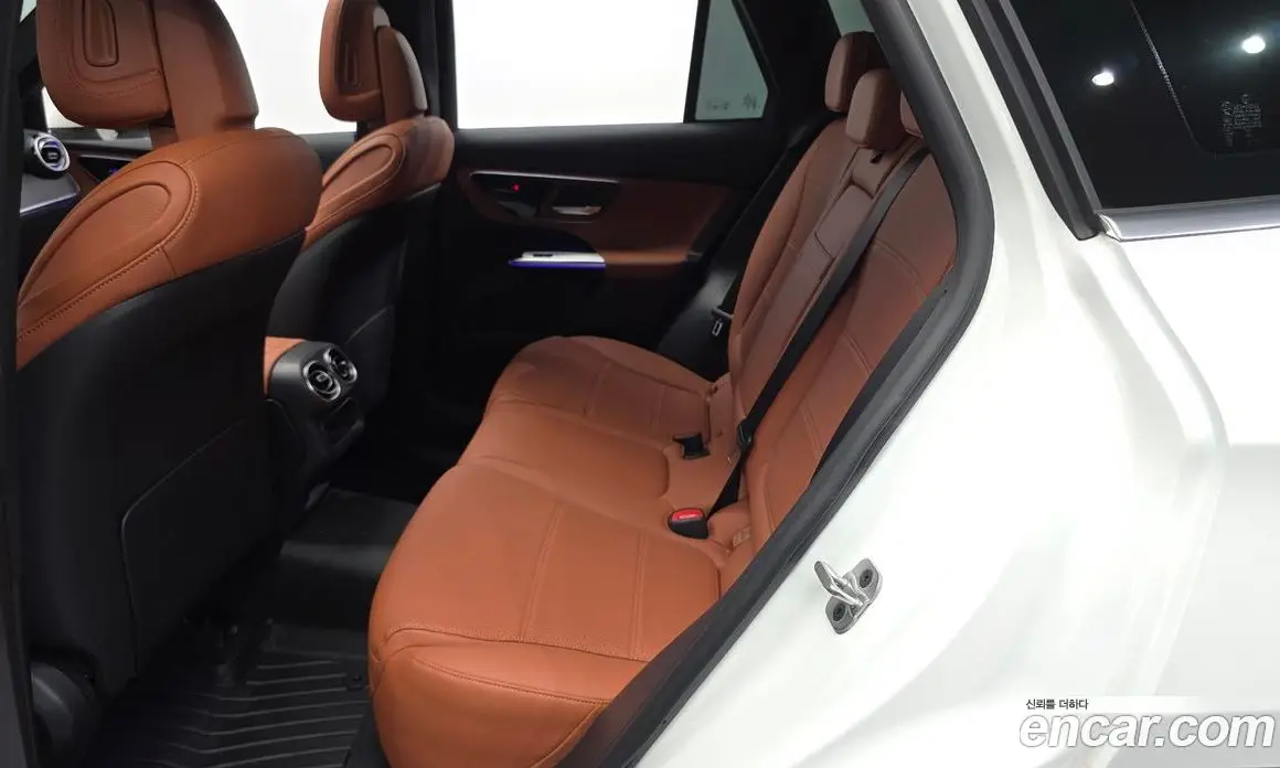 Mercedes-Benz GLC-Class 2025 2.0 автомат (гидро), фото 16