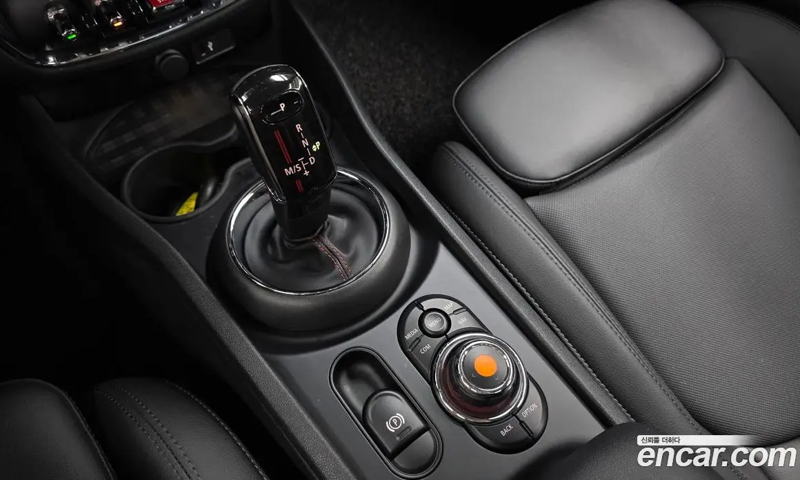 Mini Clubman 2020 2.0 автомат (гидро), фото 9