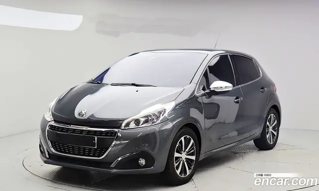 Peugeot 208, 2016, 10 359 км