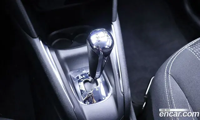 Peugeot 208 2016 1.6 автомат (робот), миниатюра 5