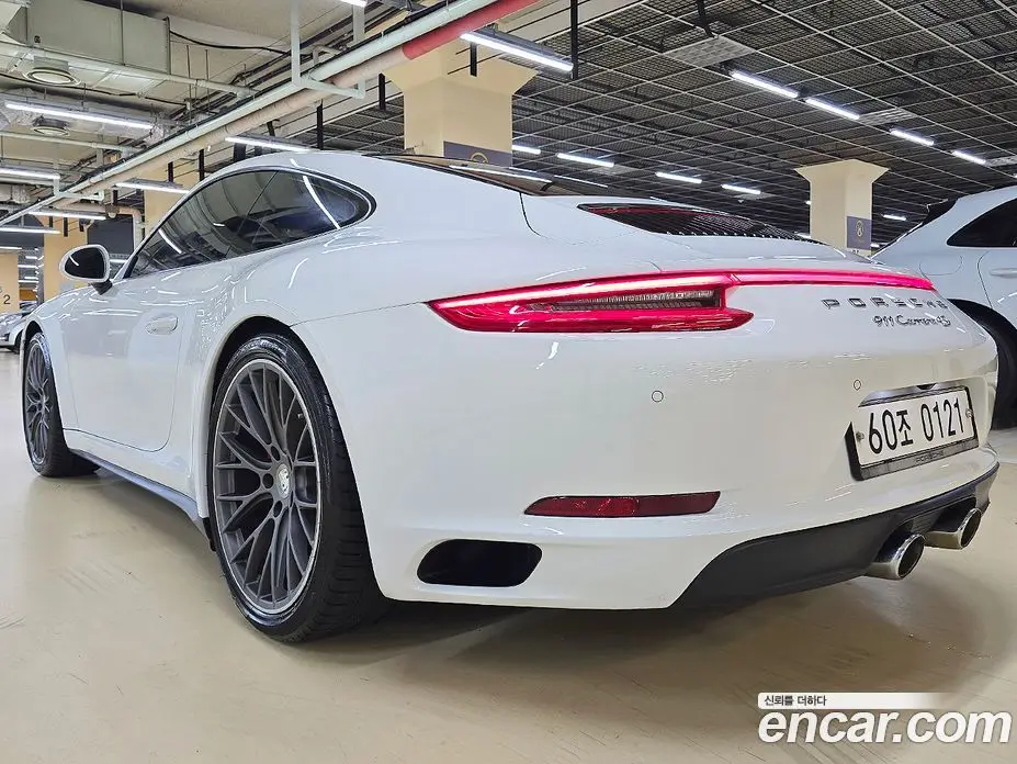 Porsche 911 2016 3.0 автомат (гидро), фото 3
