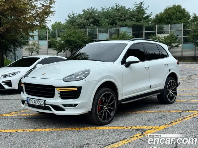 Porsche Cayenne 2015 4.1 автомат (гидро), миниатюра 1