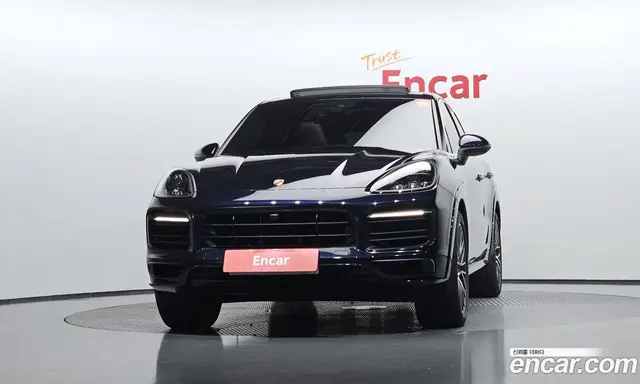 Porsche Cayenne 2019 3.0 автомат (гидро), миниатюра 3