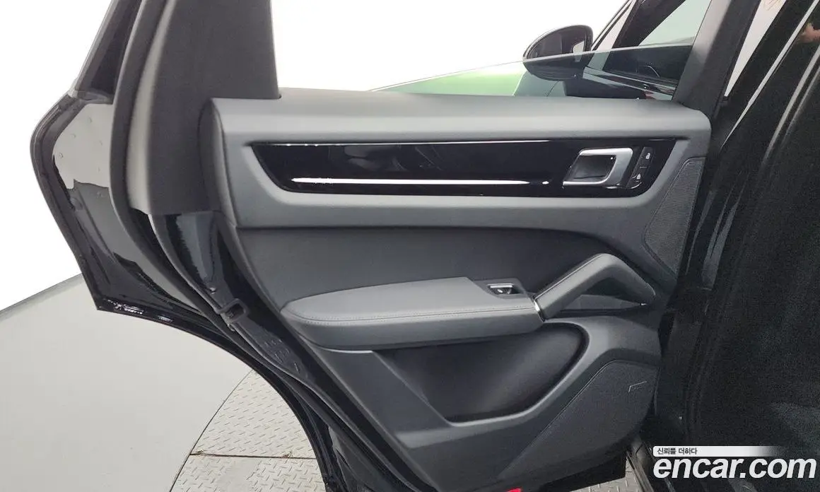 Porsche Cayenne 2022 3.0 автомат (гидро), фото 15